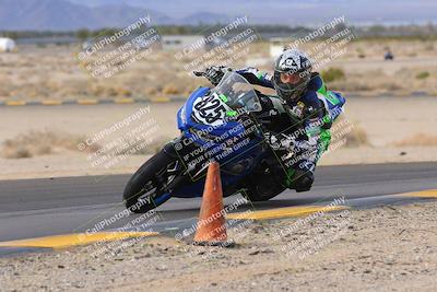 media/Dec-17-2022-SoCal Trackdays (Sat) [[224abd9271]]/Turn 9 Inside (1pm)/